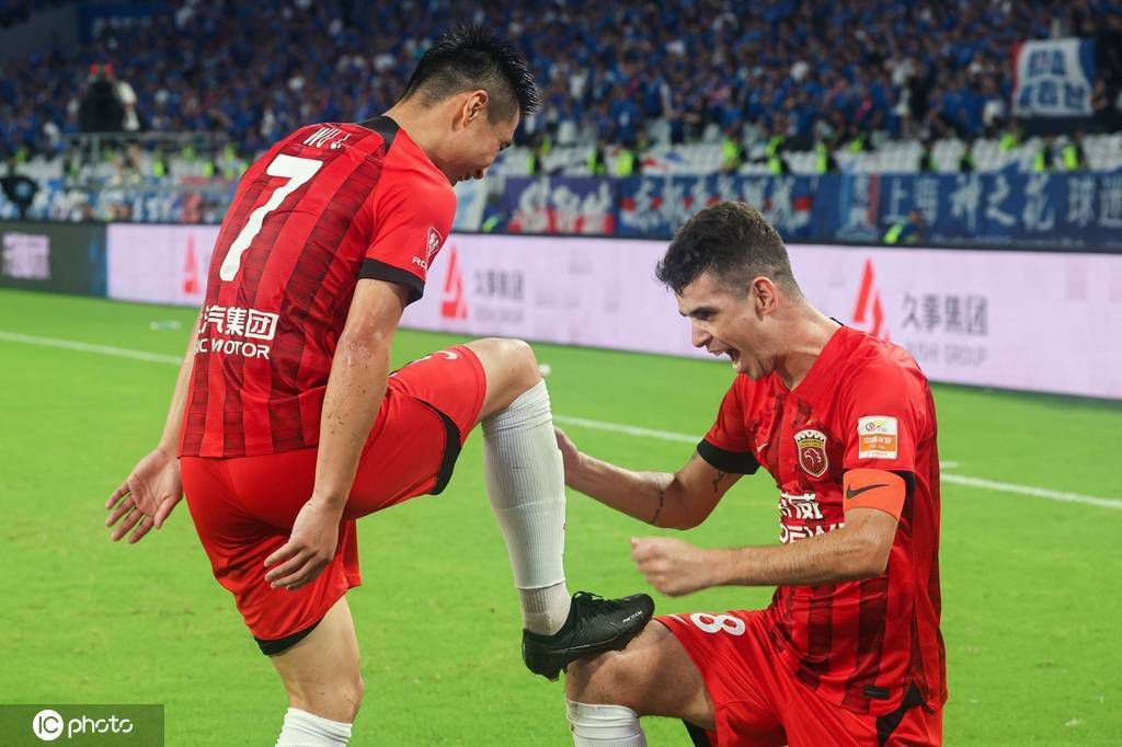 不过阿图尔表示：“我不喜欢考虑太远，因为任何事情都可能发生，我的经历就证明了这句话。
